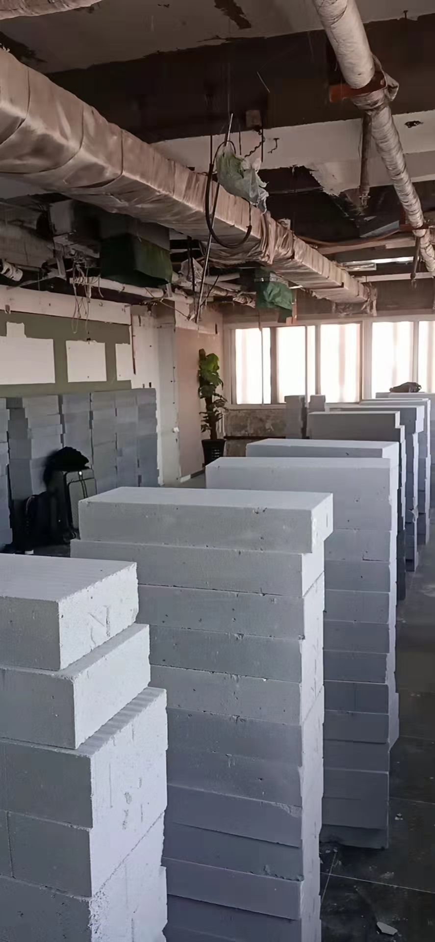 办公楼隔墙场景参考 7